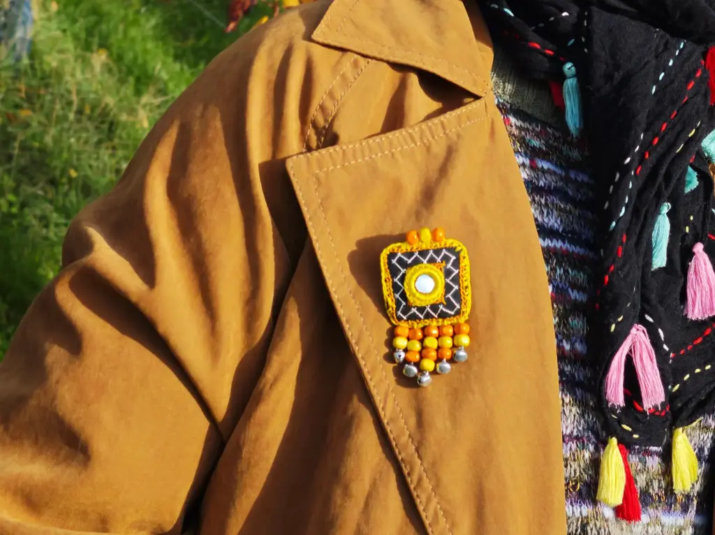 Brooch - Portal to the orange galaxy