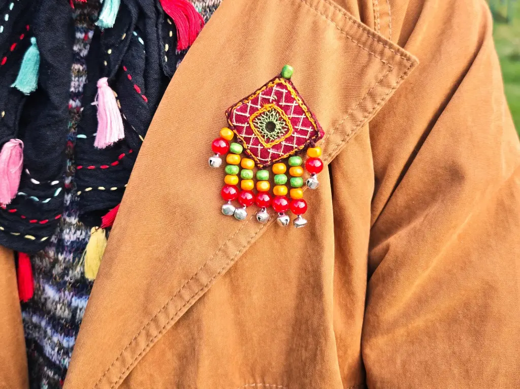 Brooch - Red Jellyfish Kite